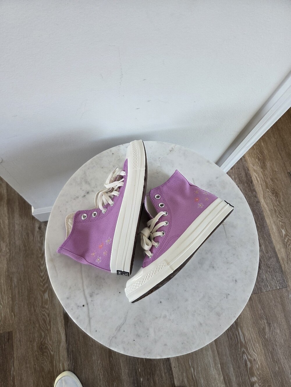 Converse Allstar Chuck Taylor 70 Hi Top Sneakers Grape Fizz Little Flowers NWT - Picture 13 of 16